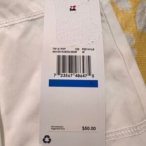 NWT :: White Woven Pleated Skirt